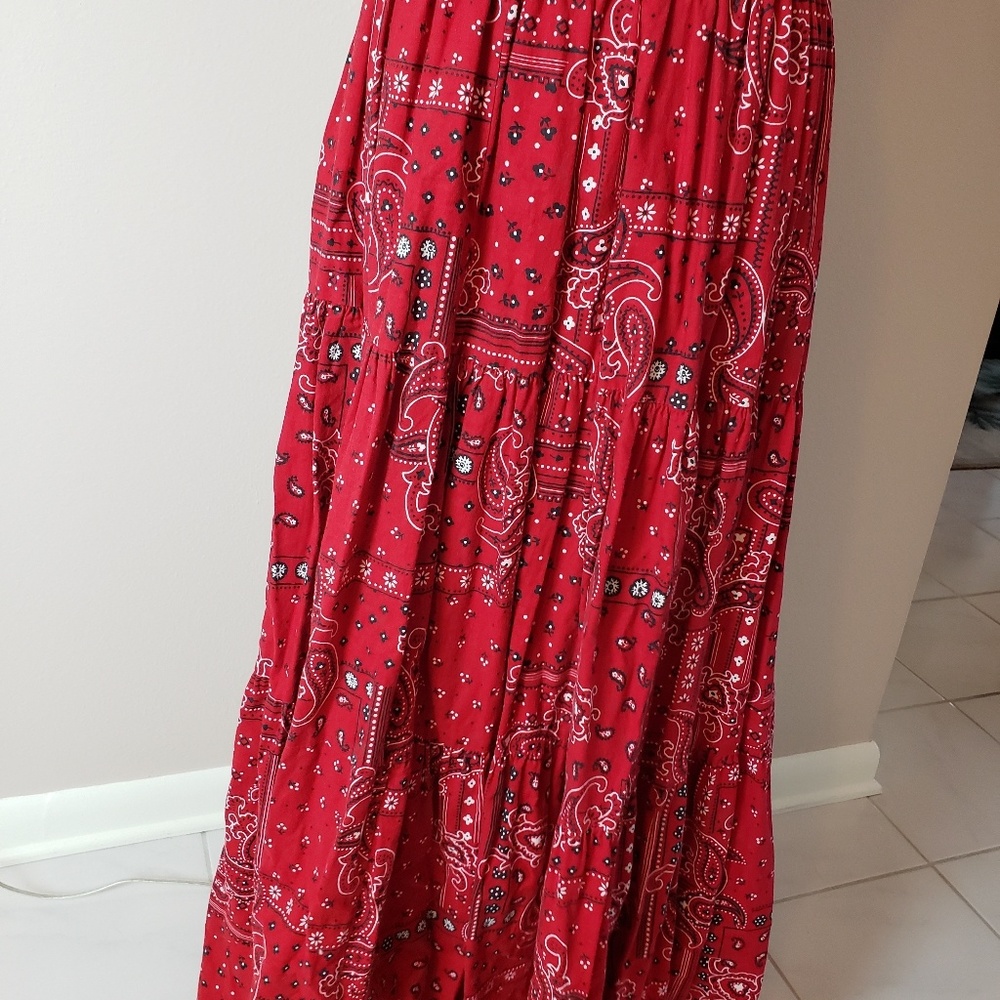 Red skirt